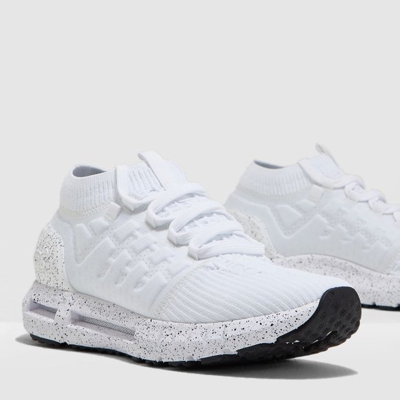 under armour hovr phantom black white